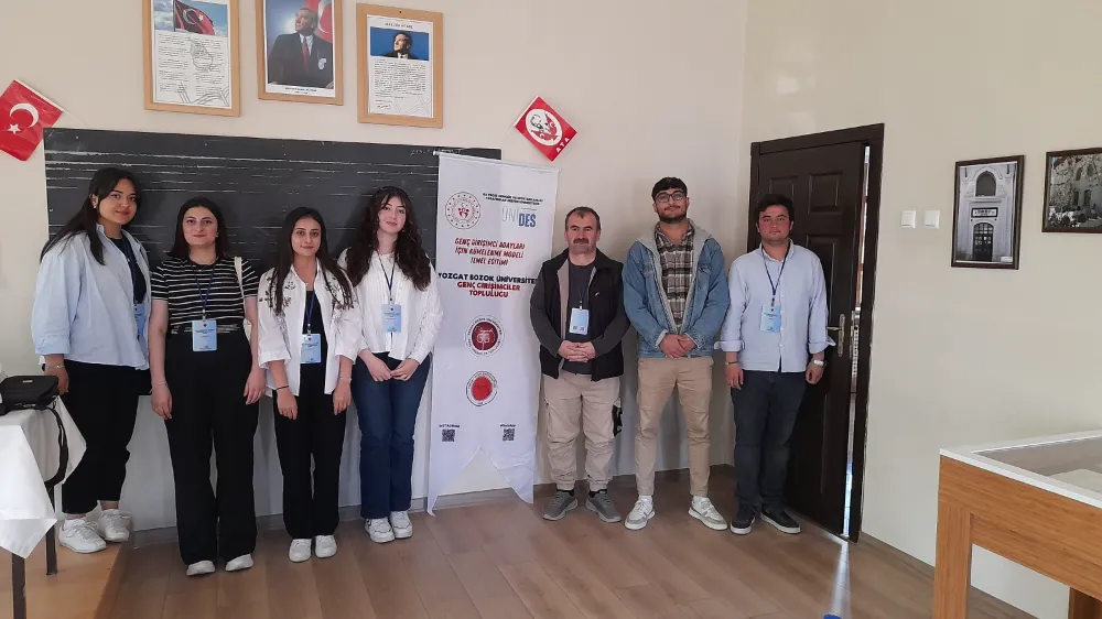 GENÇ GİRİŞİMCİ ADAYLARI “KÜMELENME MODELİ TEMEL EĞİTİMİ” İÇİN BİR ARAYA GELDİ